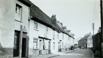 Priory Street north